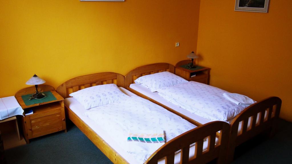 Penzion Tatry Poprad Zimmer foto